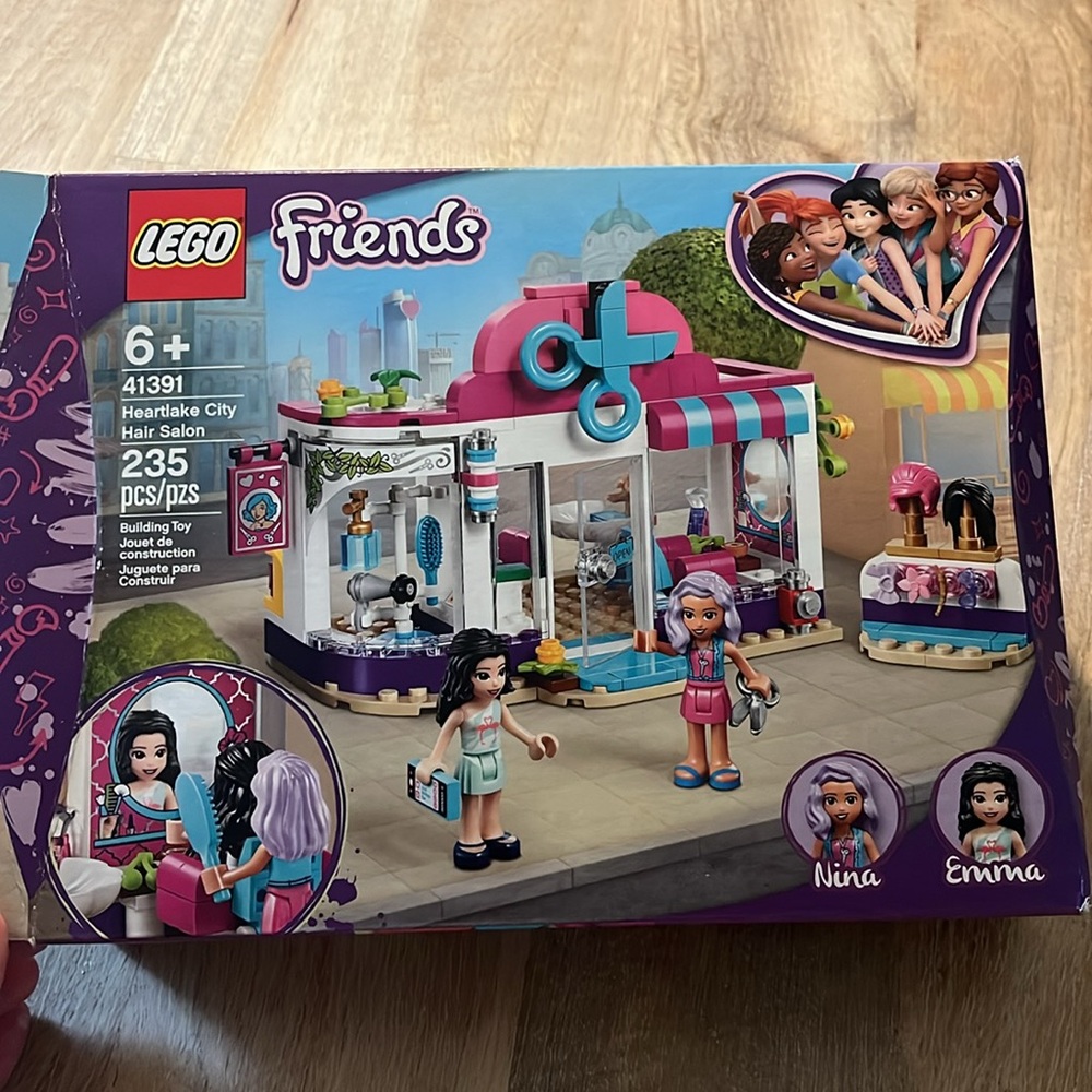 Lego Friends Heartlake City Hair Salon 41391